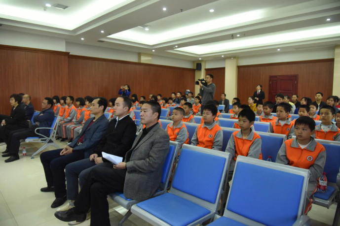 衡东公开宣判首批黑恶势力犯罪案件,依法严惩14人